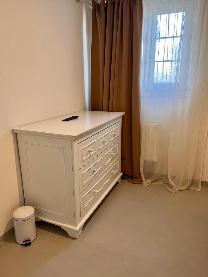Budget Room Free Parking Pratteln Exterior photo